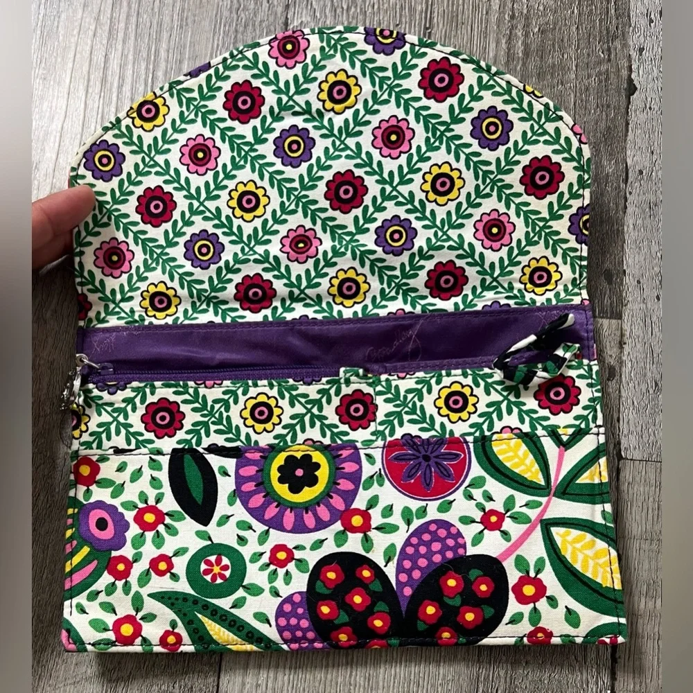 Vera Bradley large‎ wallet